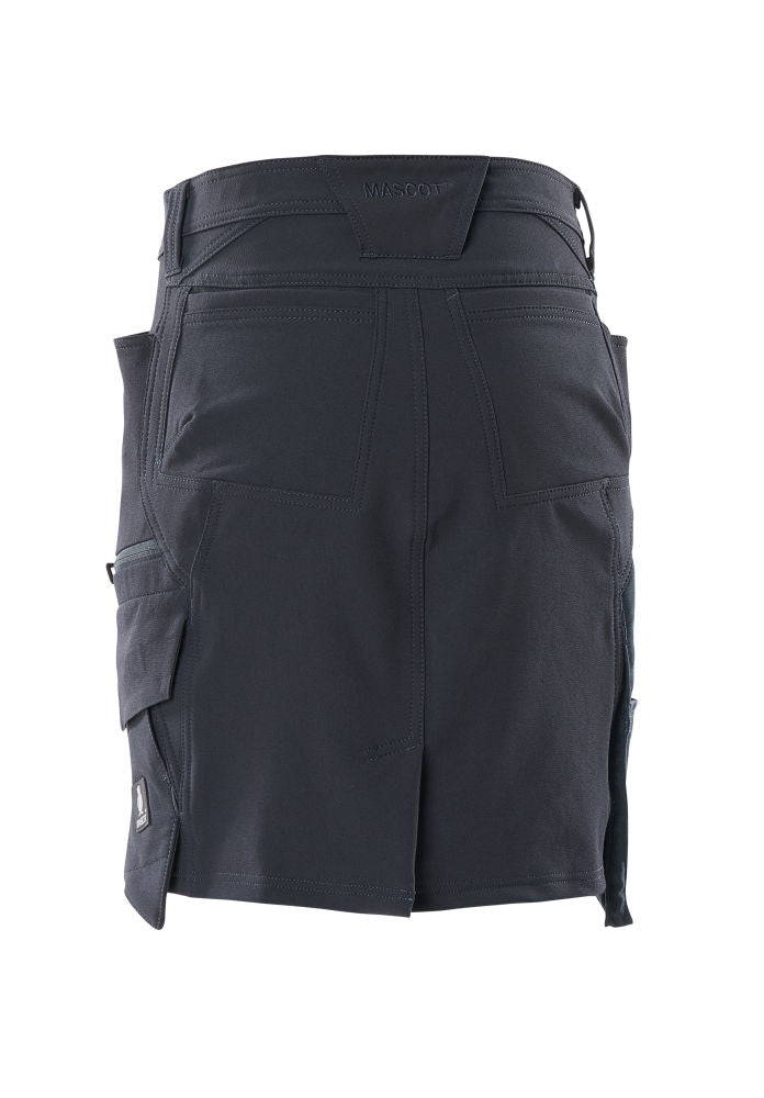 18047-511 Skirt