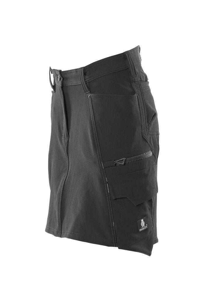 18047-511 Skirt