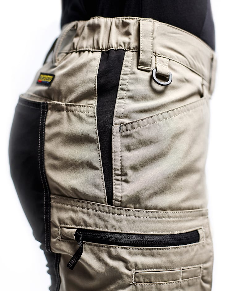 7149 Women's Service Shorts with Stretch