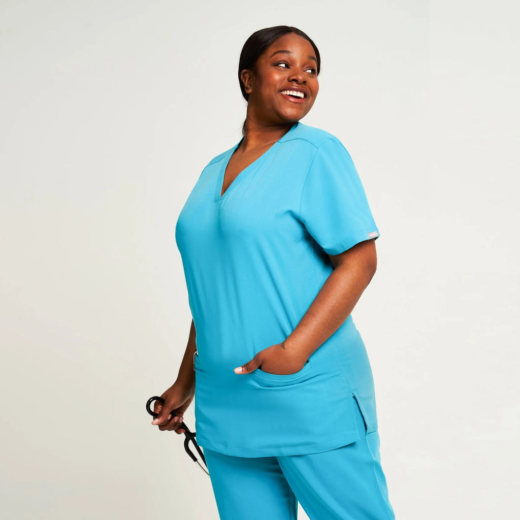 Ari Two Pocket Scrub Top