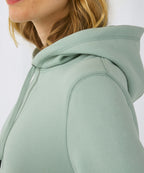B&C Queen hooded