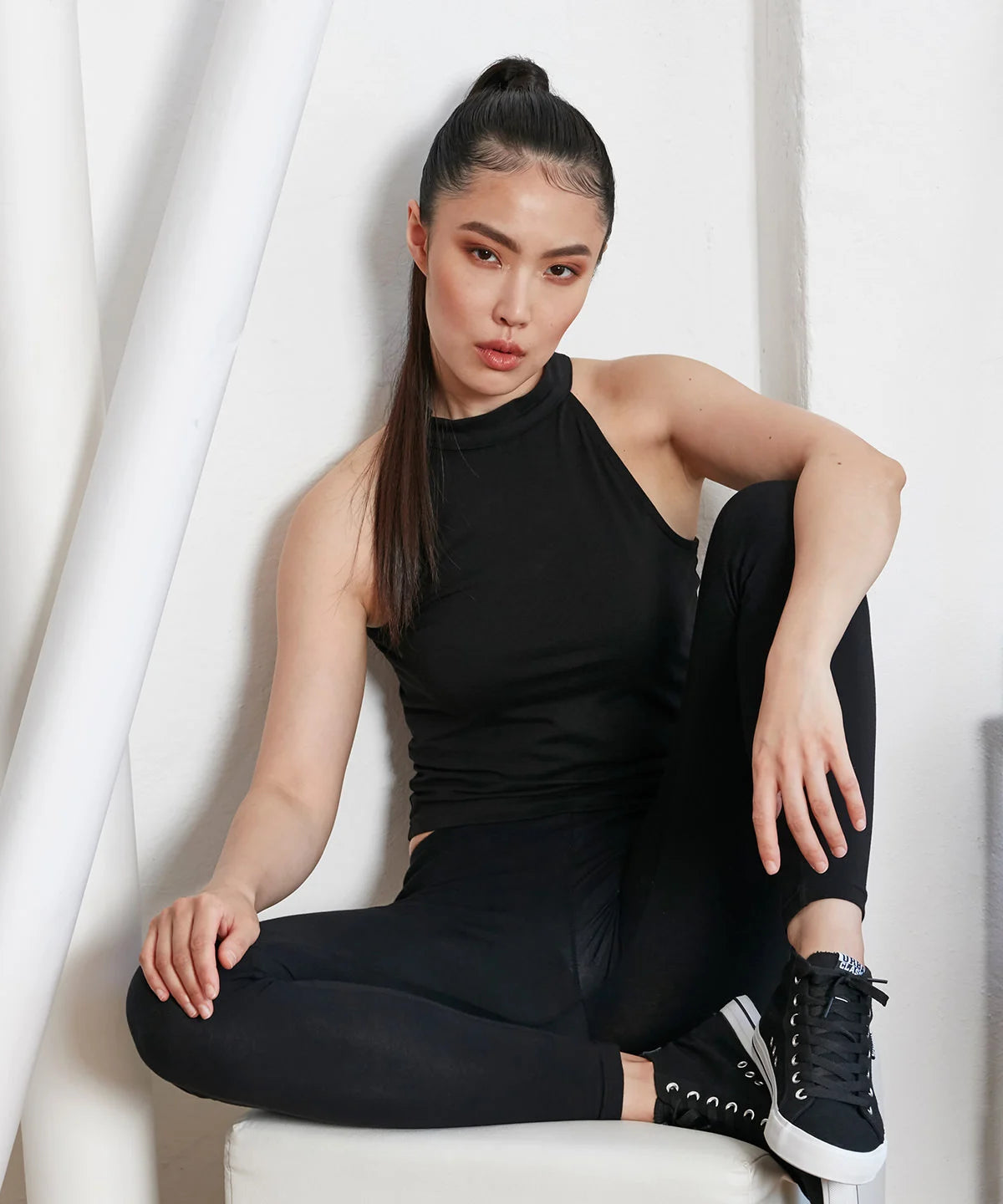 Women’s turtleneck short top