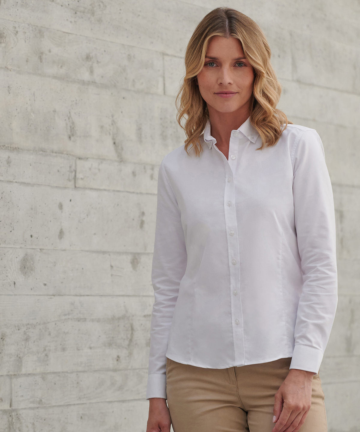 Women's Modern Long Sleeve Oxford Shirt