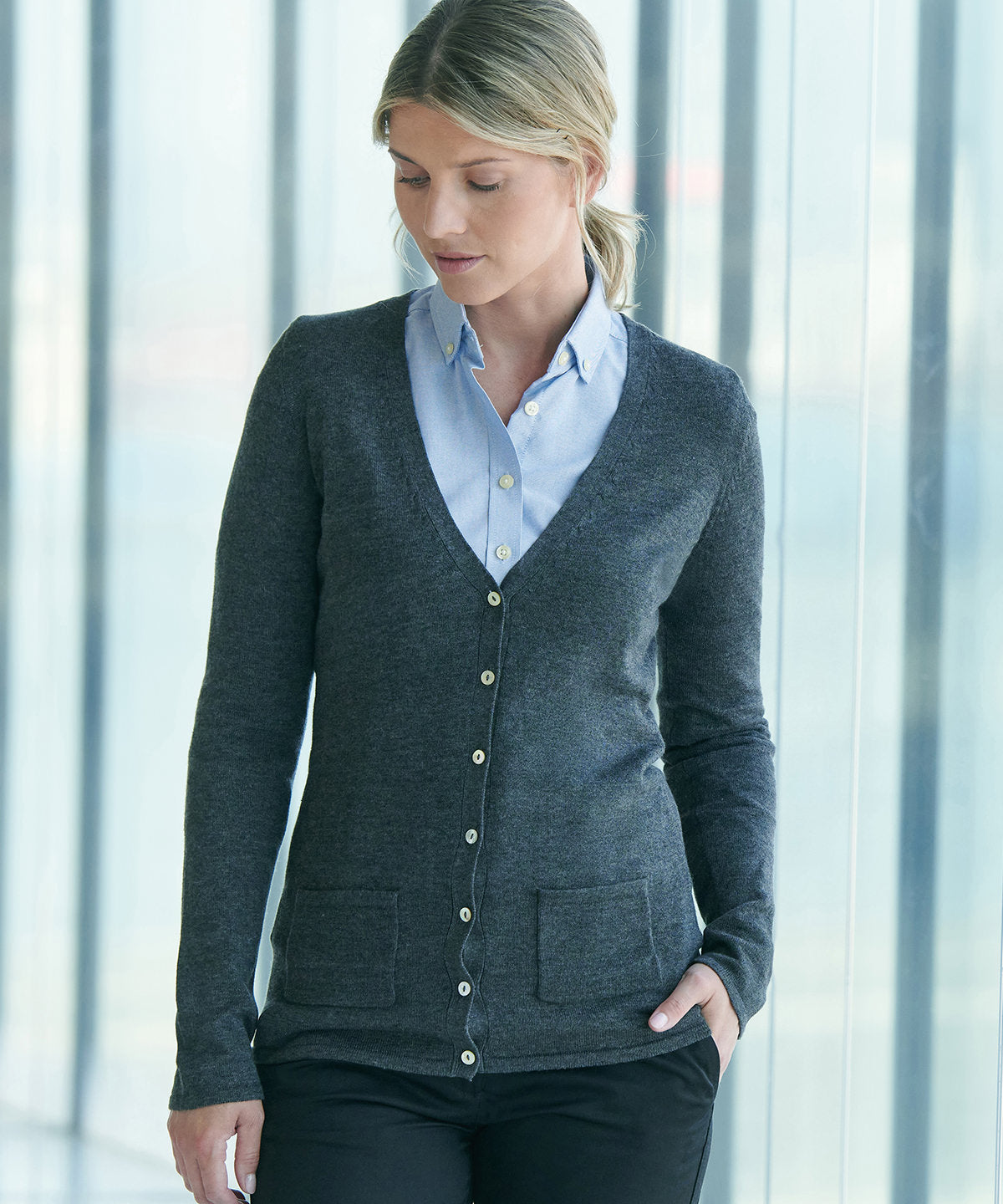 Women's v-button cardigan