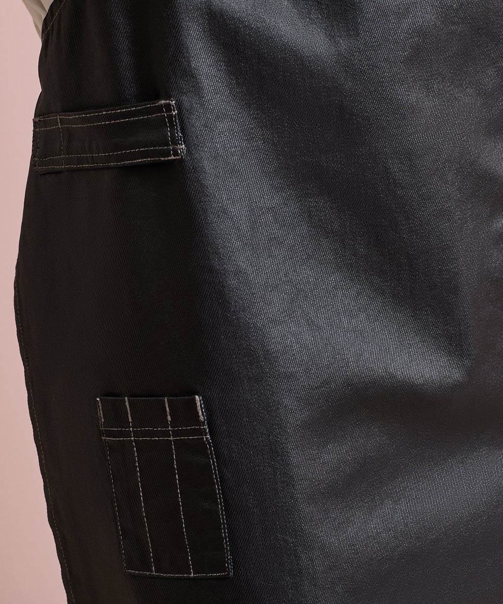 District waxed-look denim bib apron