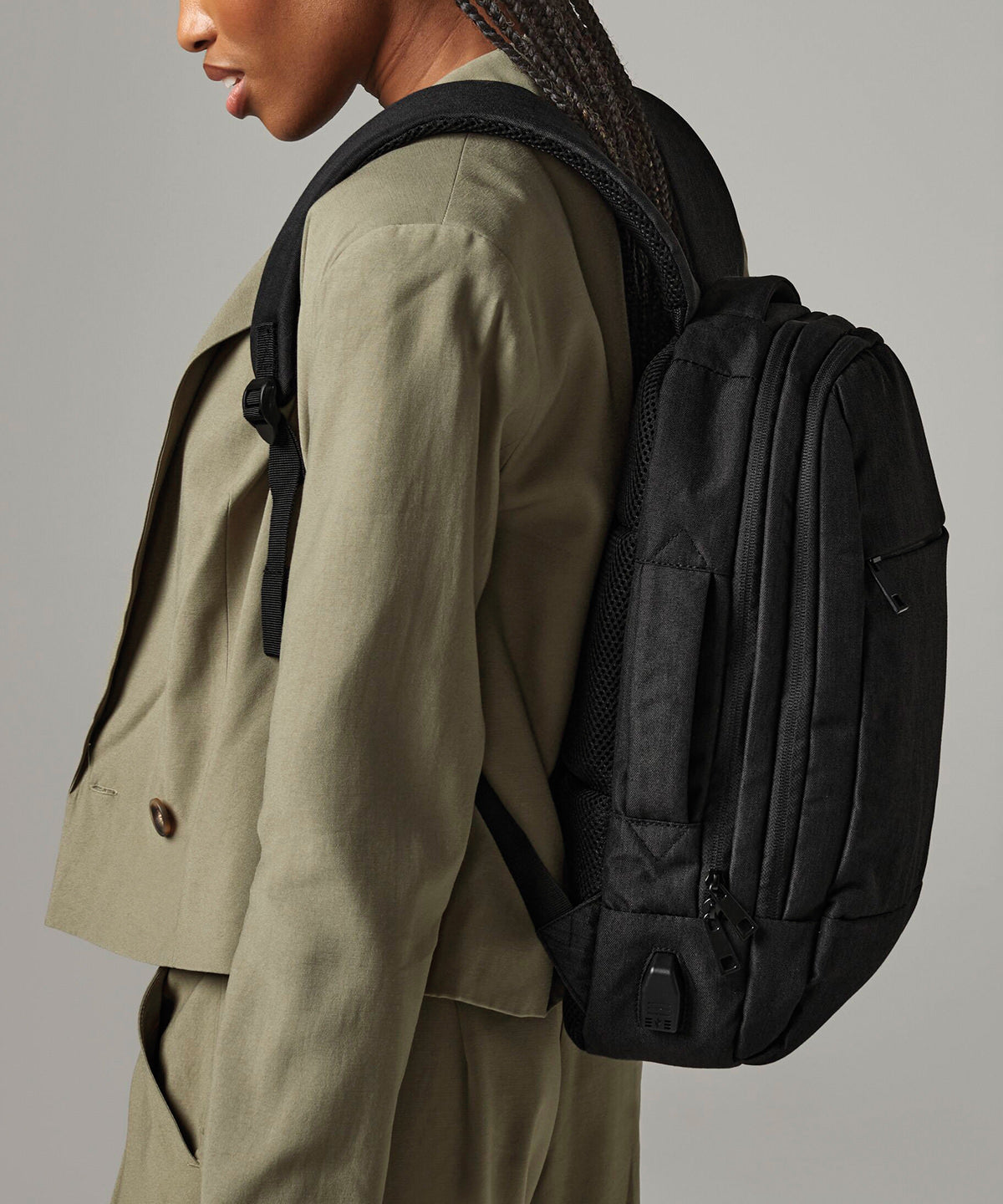 Q-Tech Charge Convertible Backpack