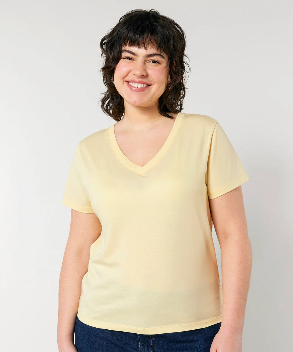 Women’s Stella Isla v-neck t-shirt