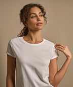 Women’s roll-up tee